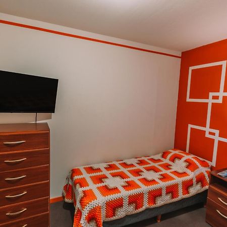 Habitaciones Mary 2 Camas Simples En Casa Compartida 乌斯怀亚 外观 照片
